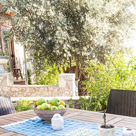 Casa Di Pietra מלון