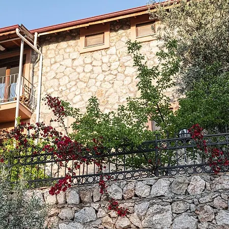 ホテル Casa Di Pietra フェティエ