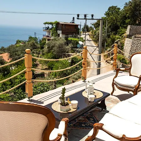 Casa Di Pietra Hotel